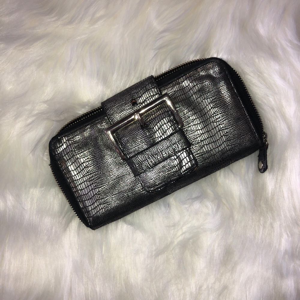 Fashion Express black/silver wallet -Buckle!
